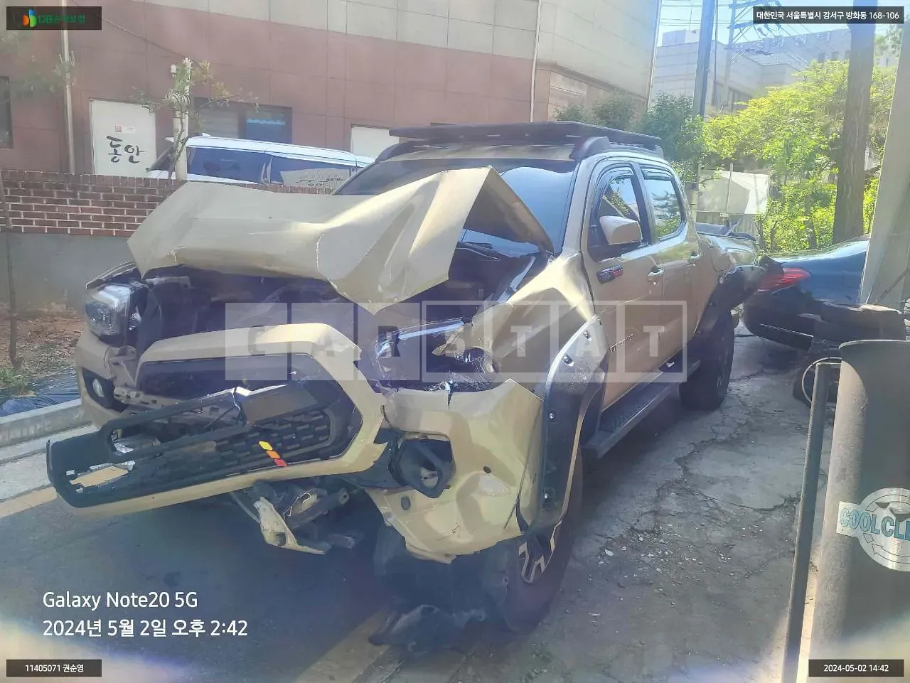 Photo 2 of 22: 2018 Toyota Tacoma, VIN 5TFCZ5AN2JX143048 — Korean insurance auction