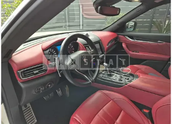 Photo 2 of 8: 2020 Maserati Levante — Korean insurance auction