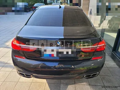Photo 1 of 16: 2017 BMW M760Li xDrive, VIN WBA7H6102HG613343 — Korean insurance auction