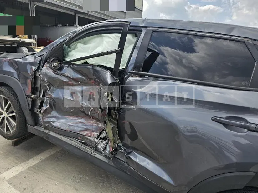 Photo 2 of 7: 2015 Hyundai Tucson TL 2.0, VIN KMHJ381ABGU008791 — Korean insurance auction