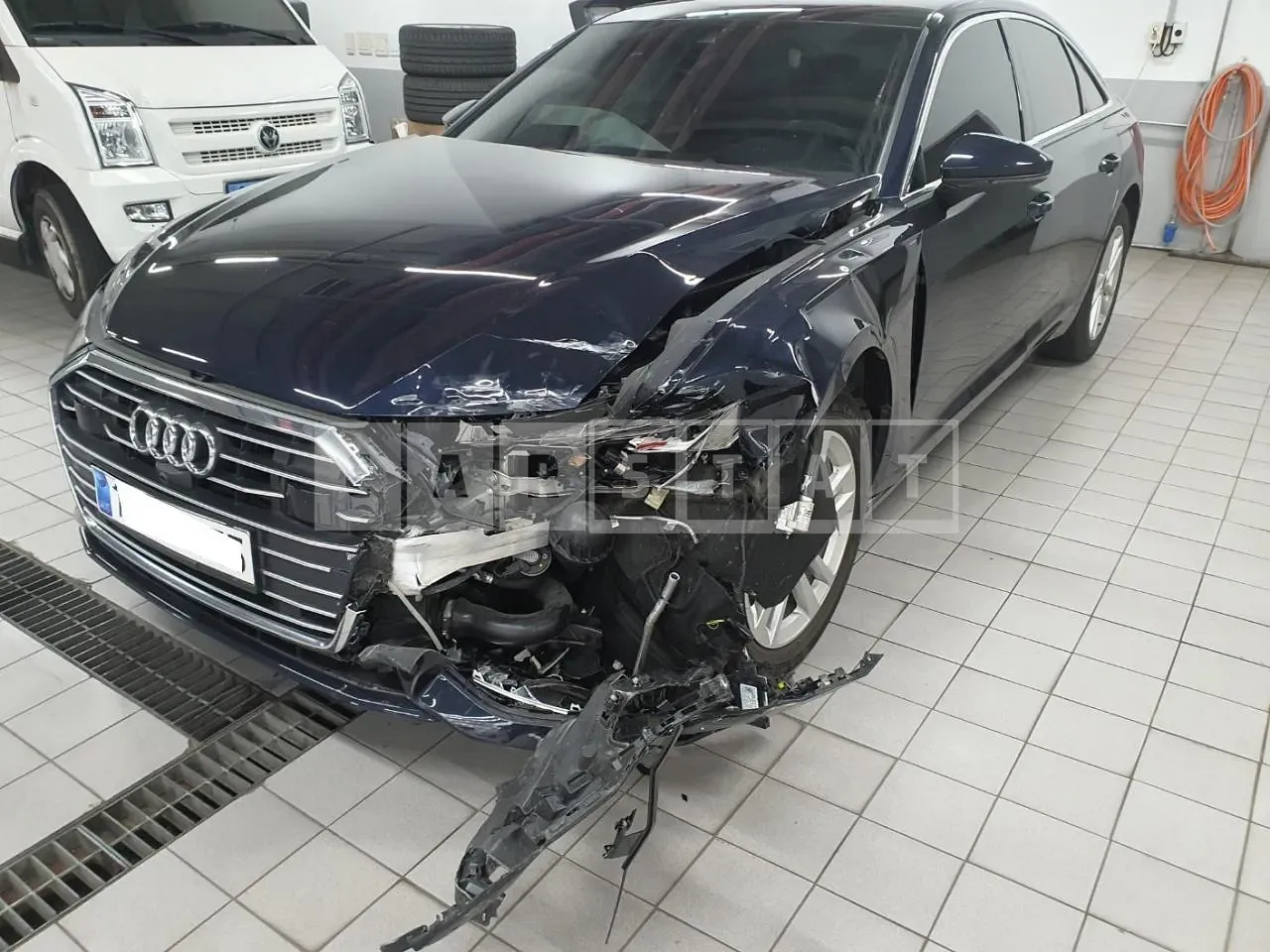 Photo 2 of 25: 2023 Audi A6 45 TFSI, VIN WAUZZZF29PN062498 — Korean insurance auction
