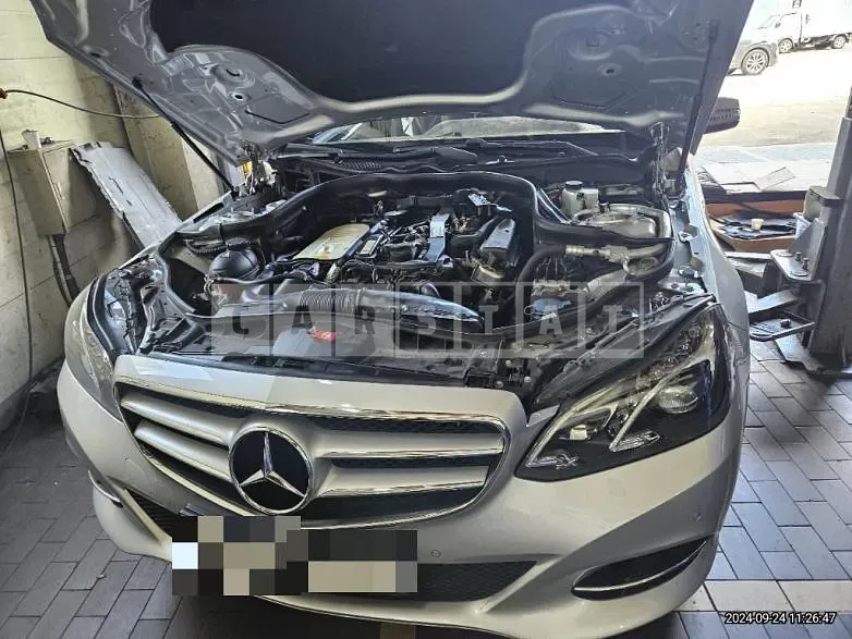 Photo 2 of 3: 2015 Mercedes-Benz E220 BlueTec — Korean insurance auction