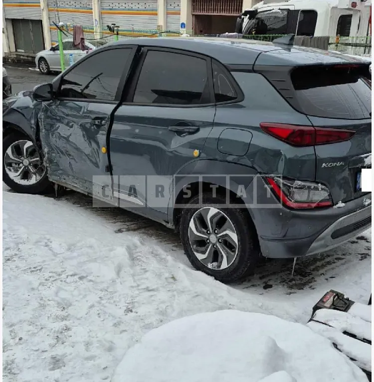Photo 2 of 23: 2021 Hyundai Kona — Korean insurance auction