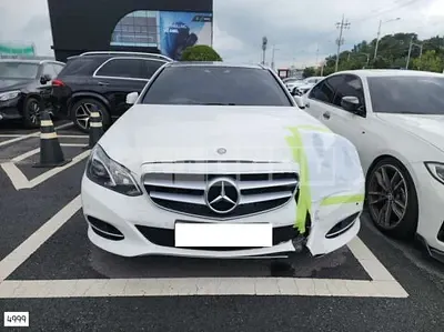 Photo 1 of 23: 2015 Mercedes-Benz E250 BlueTec 4Matic — Korean insurance auction