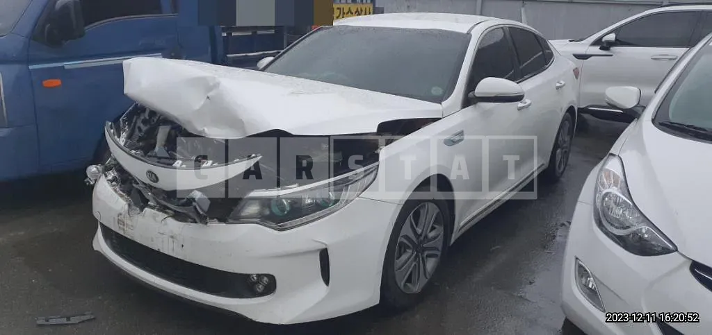 Photo 2 of 6: 2016 Kia K5 2.0 (Hybrid), VIN KNAGW41CBGA002250 — Korean insurance auction