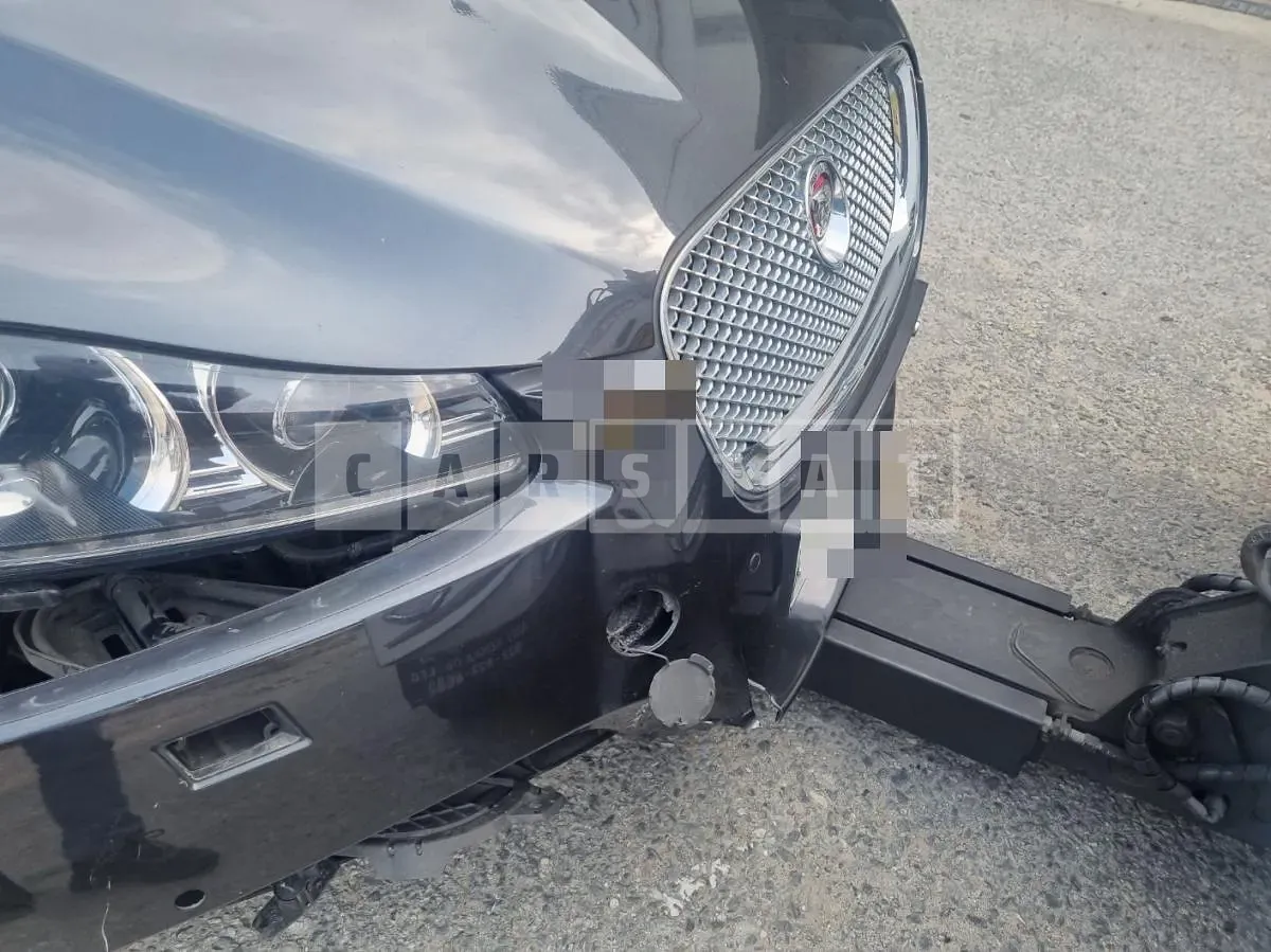 Photo 2 of 18: 2015 Jaguar XF 2.0 Gtdi, VIN SAJAA05S0FPU70199 — Korean insurance auction