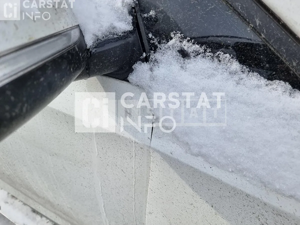 Photo 2 of 29: 2015 Kia Carnival 9 -Seater — Korean insurance auction