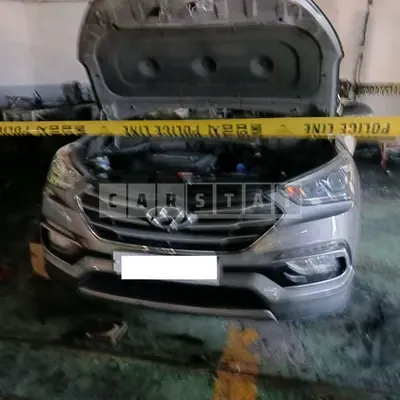 Photo 1 of 17: 2016 Hyundai Santa Fe, VIN KMHSW81UBGU696179 — Korean insurance auction