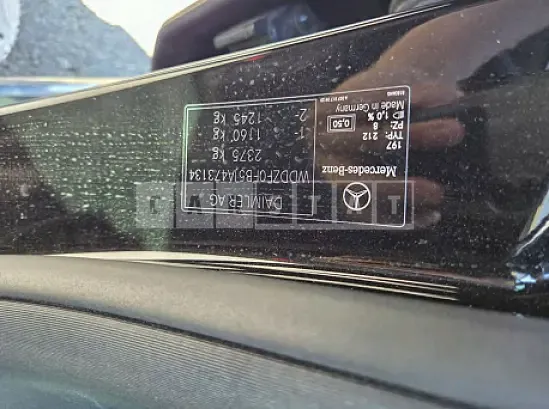 Photo 2 of 15: 2018 Mercedes-Benz E220 d 4Matic, VIN WDDZF0FB51A473134 — Korean insurance auction