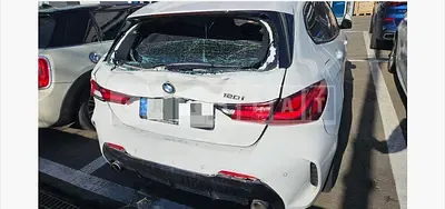 Photo 1 of 18: 2022 BMW 120i — Korean insurance auction