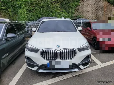 Photo 1 of 9: 2022 BMW X1 xDrive20i, VIN WBA11DG05N5V37274 — Korean insurance auction