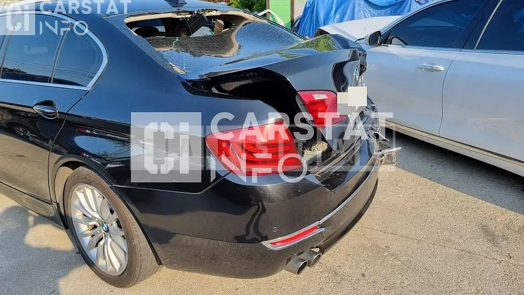 Photo 2 of 10: 2015 BMW 528i, VIN WBA5A5105FG176313 — Korean insurance auction