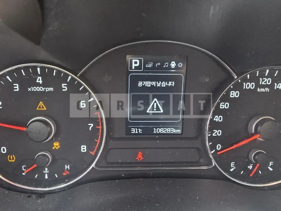 Photo 2 of 10: 2017 Kia K3 1.6 — Korean insurance auction