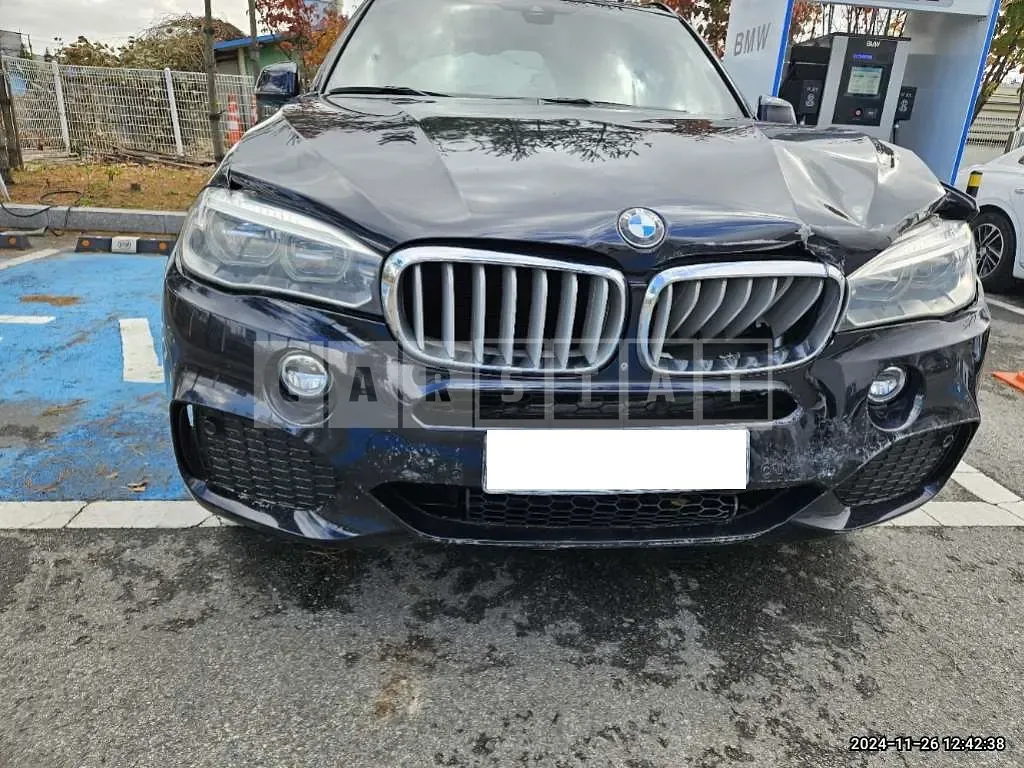 Photo 2 of 37: 2016 BMW X5 xDrive 40d — Korean insurance auction