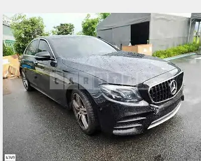 Photo 1 of 46: 2017 Mercedes-Benz E300 — Korean insurance auction