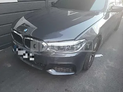 Photo 1 of 13: 2020 BMW 520i M Sport Package, VIN WBAJK9108LCE71141 — Korean insurance auction