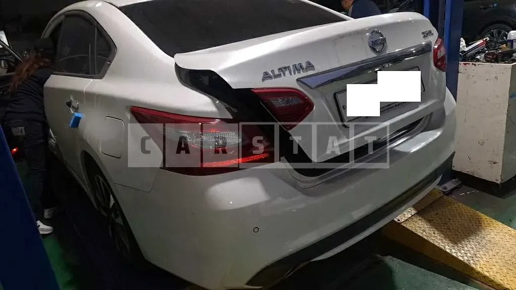 Photo 2 of 19: 2018 Nissan Altima 2.5, VIN 1N4AL3AP9JC298420 — Korean insurance auction