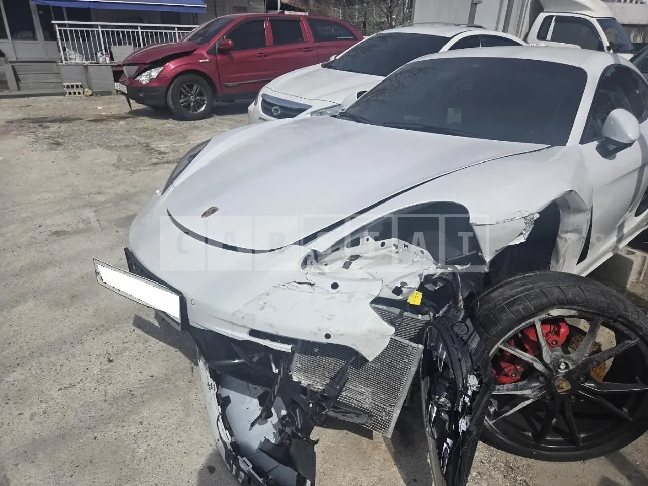 Photo 2 of 17: 2019 Porsche 718 Cayenne GTS, VIN WP0AB2982LS275123 — Korean insurance auction