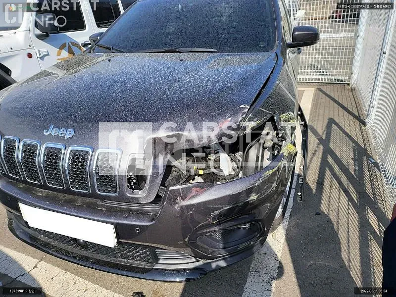 Photo 2 of 21: 2019 Jeep Cherokee 2.4, VIN 1C4PJMCB0KD443051 — Korean insurance auction