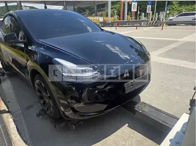 Photo 1 of 6: 2022 Tesla Model Y Long Range — Korean insurance auction