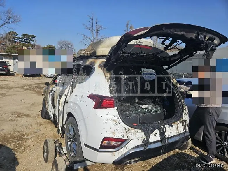 Photo 2 of 6: 2019 Hyundai Santa Fe TM — Korean insurance auction