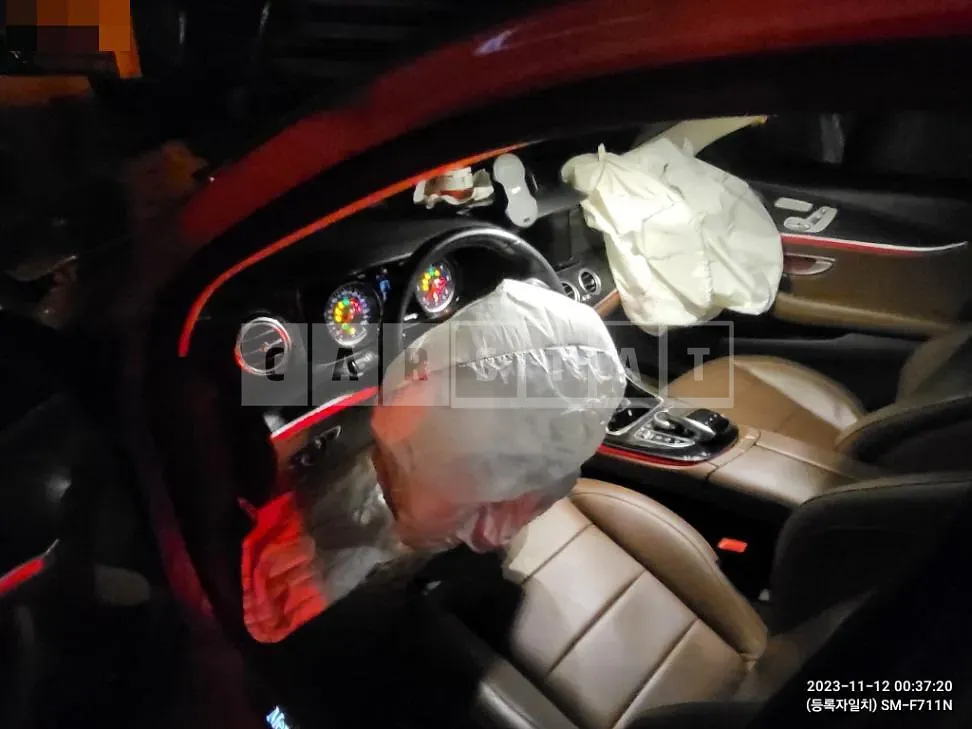 Photo 2 of 7: 2016 Mercedes-Benz E220 d — Korean insurance auction