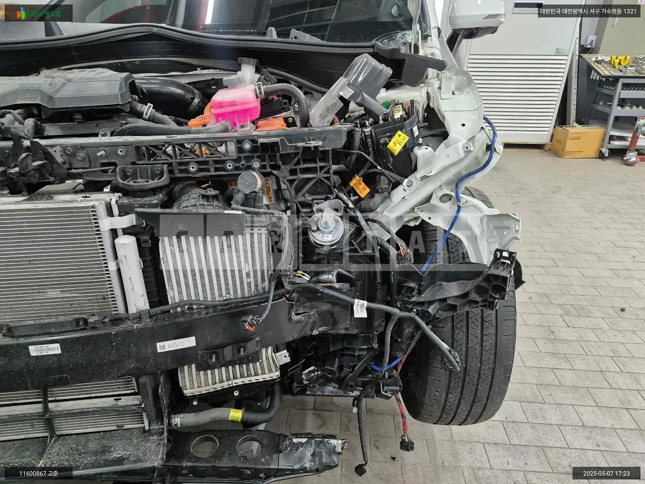 Photo 2 of 19: 2023 Kia Sportage Hybrid, VIN KNAPX81GBRK111820 — Korean insurance auction