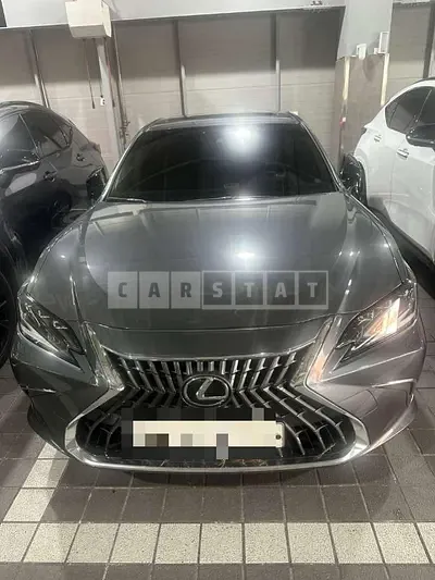 Photo 1 of 33: 2024 Lexus ES300h — Korean insurance auction