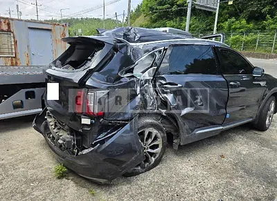 Photo 1 of 47: 2023 Kia Sorento — Korean insurance auction