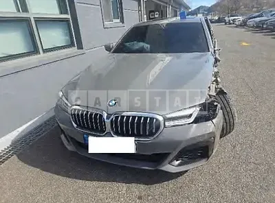 Photo 1 of 23: 2021 BMW 530i — Korean insurance auction