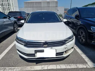Photo 1 of 8: 2018 Volkswagen Passat GT 2.0TDI — Korean insurance auction