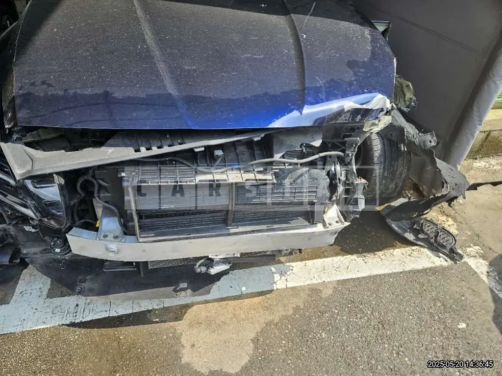 Photo 2 of 24: 2022 Genesis GV80 2.5T — Korean insurance auction