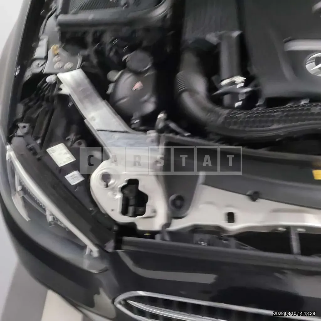 Photo 2 of 23: 2022 Mercedes-Benz E250, VIN W1KZF4FB2NB072289 — Korean insurance auction