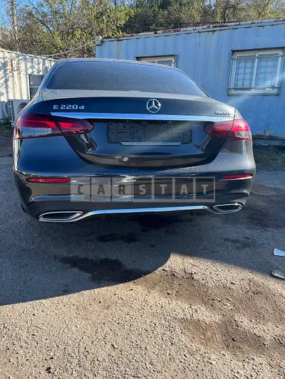 Photo 1 of 9: 2020 Mercedes-Benz E220 d 4Matic, VIN W1KZF0FB9MA870981 — Korean insurance auction