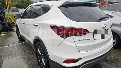 Photo 1 of 8: 2015 Hyundai Santa Fe DM — Korean insurance auction
