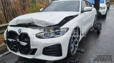 Photo 1 of 4: 2023 BMW i4 eDrive40 — Korean insurance auction