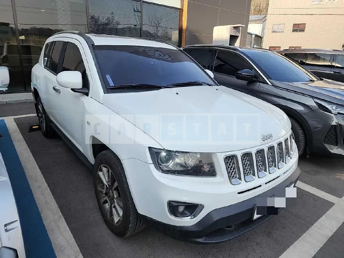 Photo 2 of 8: 2014 Jeep Zip Compass — Korean insurance auction