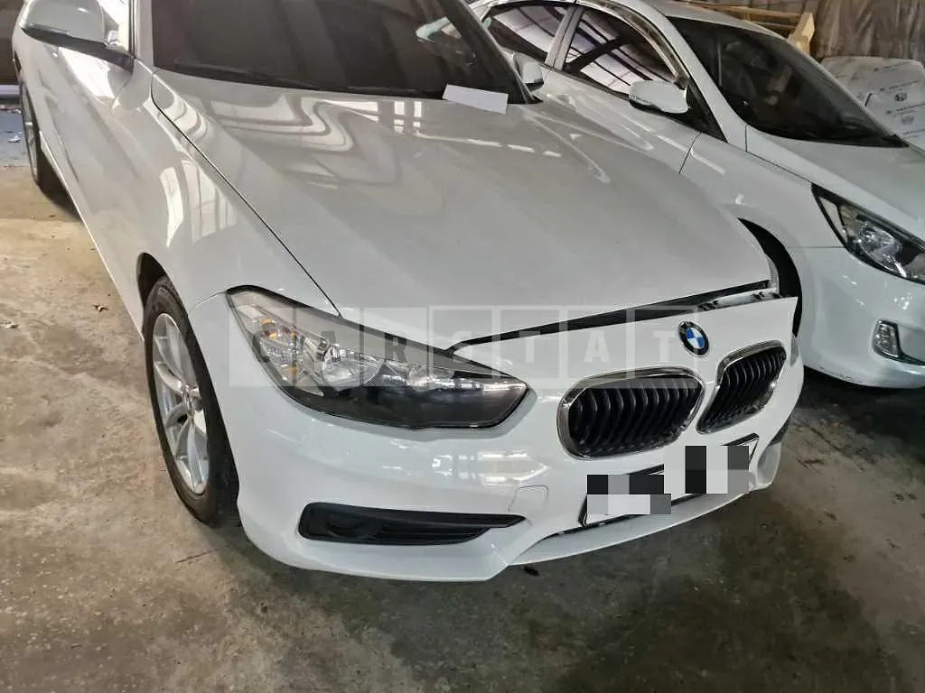 Photo 2 of 9: 2017 BMW 118d — Korean insurance auction