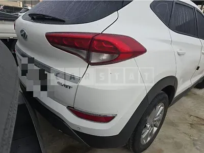 Photo 1 of 17: 2015 Hyundai Tucson 2.0 — Korean insurance auction