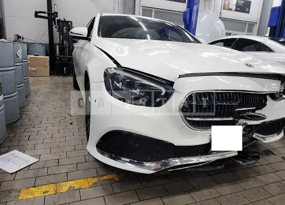Photo 2 of 3: 2021 Mercedes-Benz E250, VIN W1KZF4FB5MA892757 — Korean insurance auction