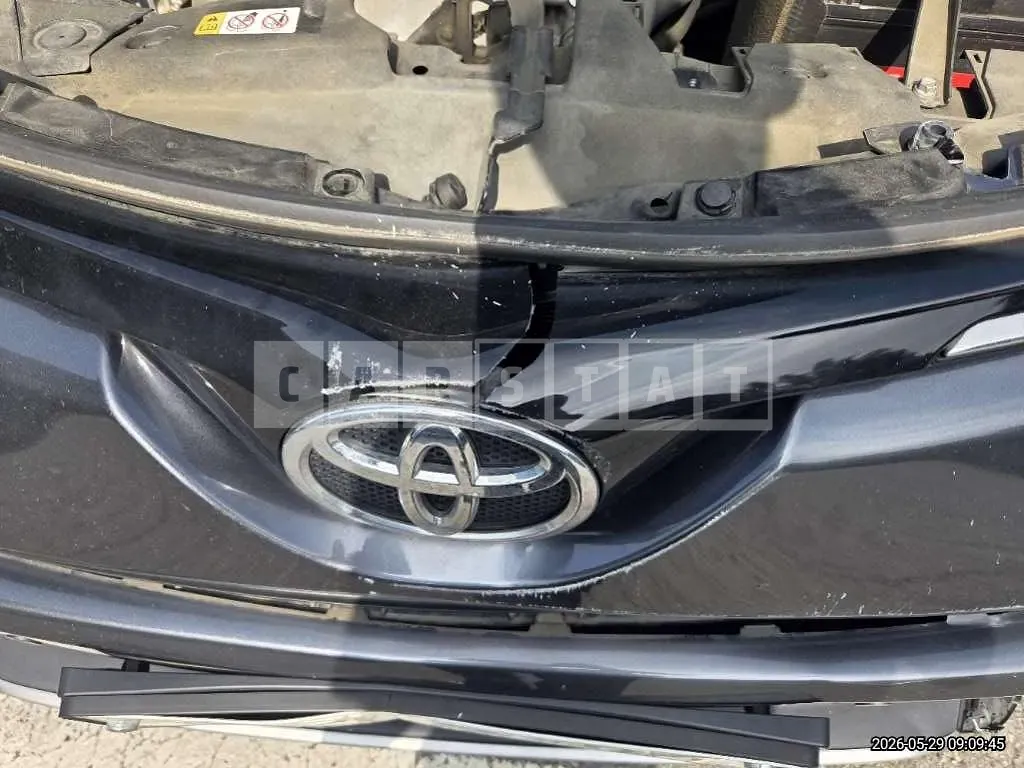 Photo 2 of 12: 2018 Toyota RAV4 — Korean insurance auction