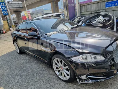 Photo 1 of 9: 2015 Jaguar XJ 3.0SC, VIN SAJAJ22DXF8V76445 — Korean insurance auction