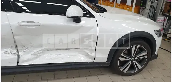 Photo 2 of 26: 2020 Volvo V60CC T5 AWD — Korean insurance auction