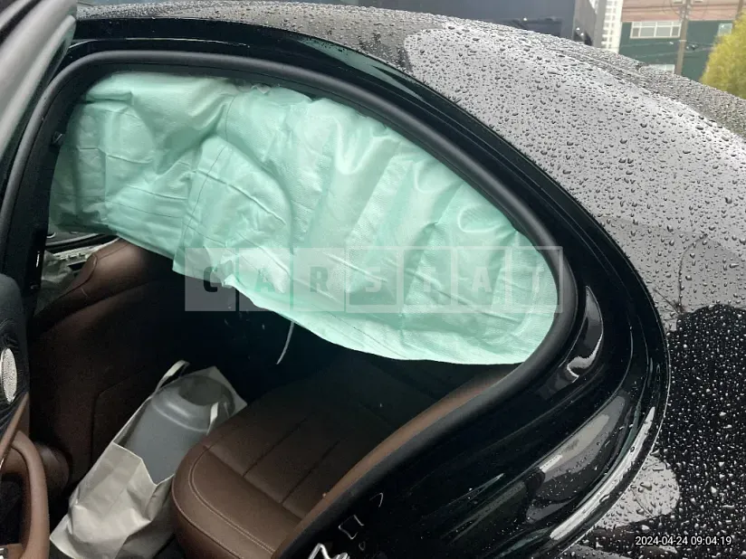 Photo 2 of 18: 2023 Mercedes-Benz E350 4Matic — Korean insurance auction