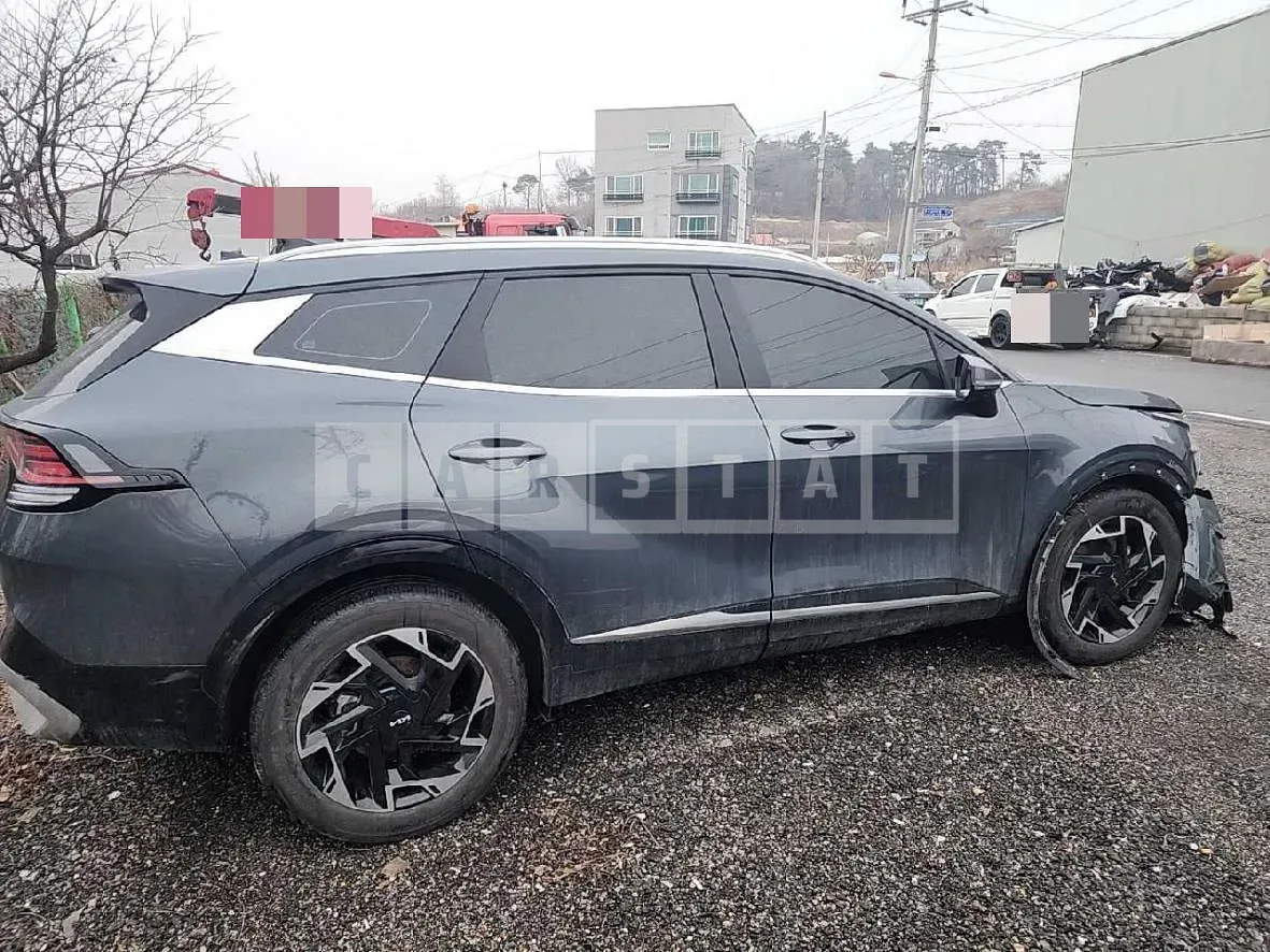 Photo 2 of 15: 2022 Kia Sportage Gasoline, VIN KNAPV81BGPK126724 — Korean insurance auction