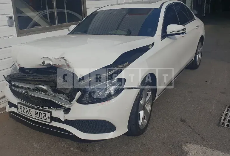 Photo 2 of 9: 2018 Lexus ES300h, VIN JTHBA1C1XM2007000 — Korean insurance auction