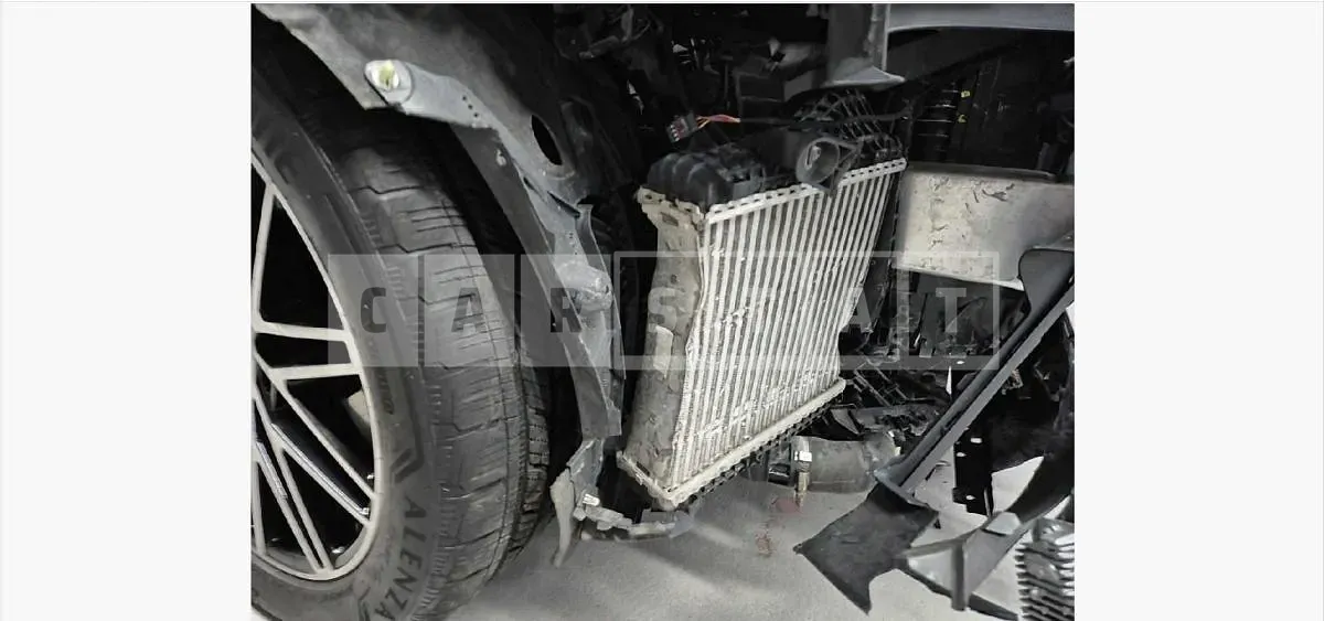 Photo 2 of 50: 2024 Porsche Cayenne — Korean insurance auction