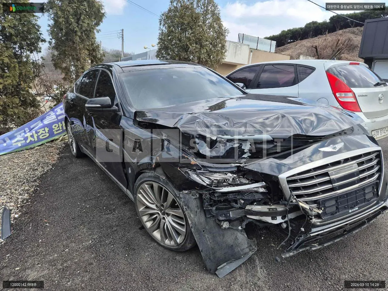 Photo 2 of 12: 2016 Hyundai Genesis G80, VIN KMHGM41DDHU187665 — Korean insurance auction