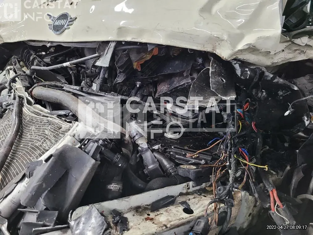 Photo 2 of 24: 2018 MINI Cooper S Clubman, VIN WMWLN9102K2H40352 — Korean insurance auction