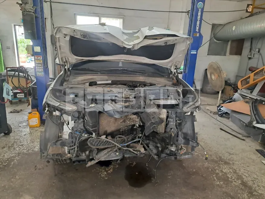 Photo 2 of 13: 2018 Hyundai Santa Fe TM 2.0 — Korean insurance auction